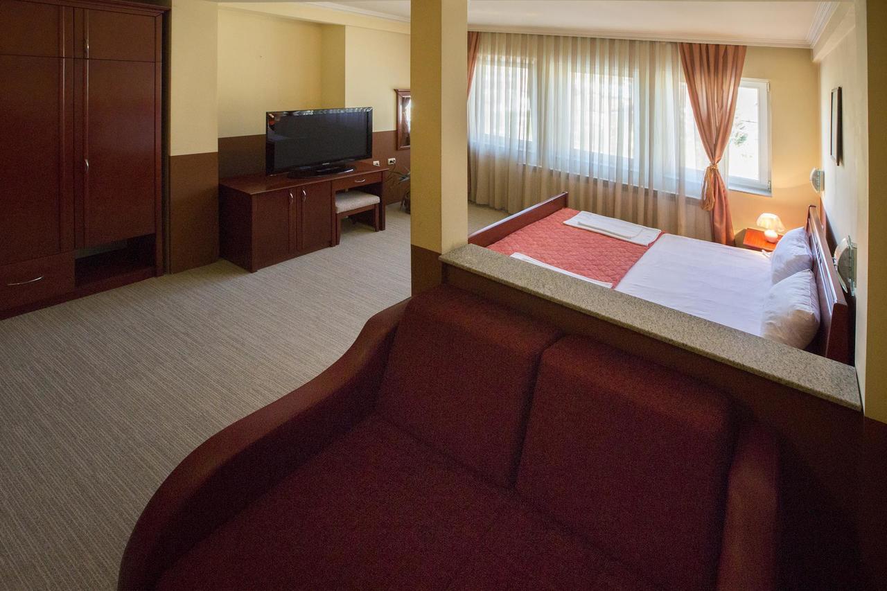 Hotel Atlas Novi Pazar Luaran gambar